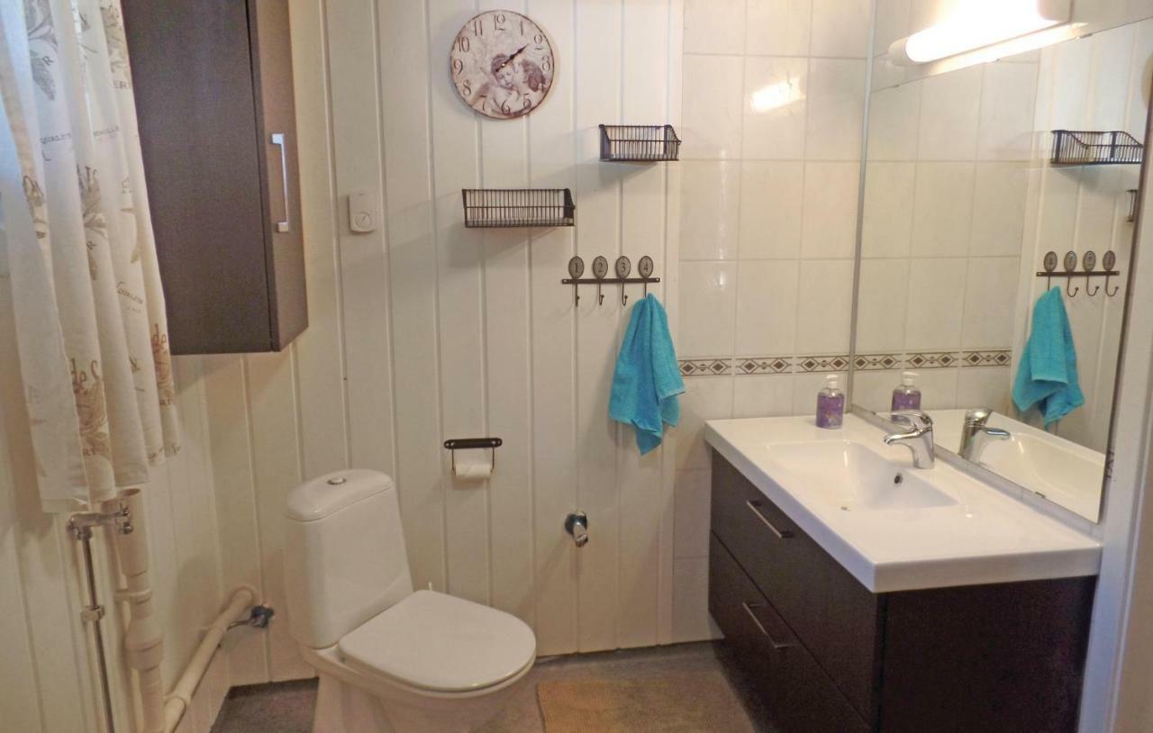 Awesome Home In Vaga With House Sea View Vågåmo Εξωτερικό φωτογραφία